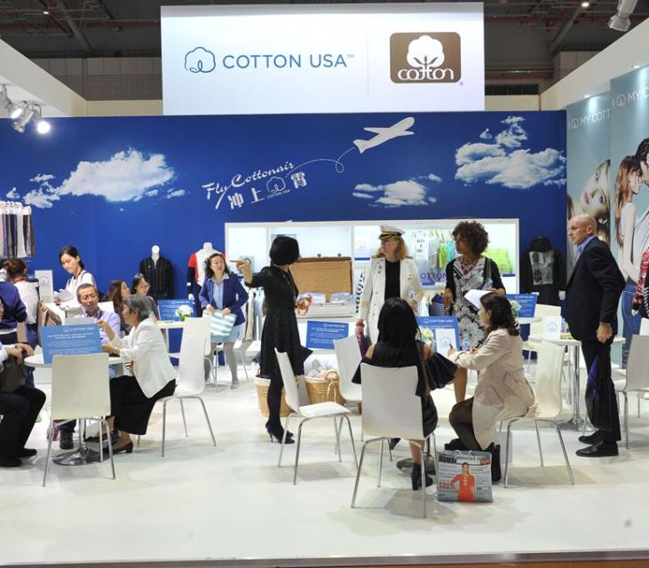Enjoying Nature with Natural Activewear – Cotton Takes Flight!